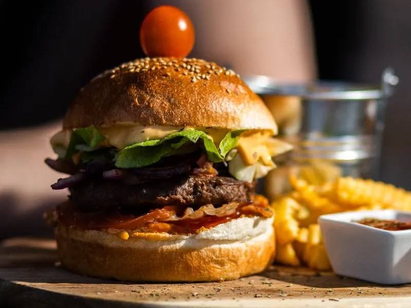 Burgeri Kec1926 dostava