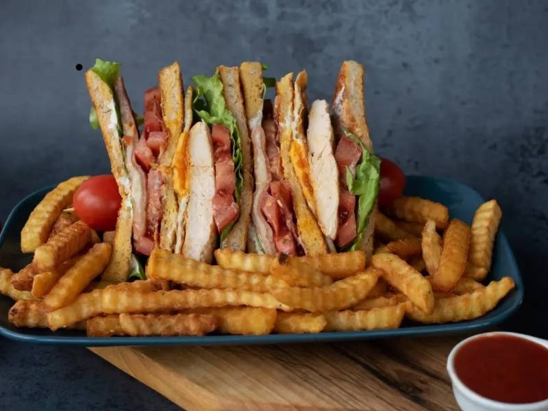 Klub sendvič Kec1926 dostava